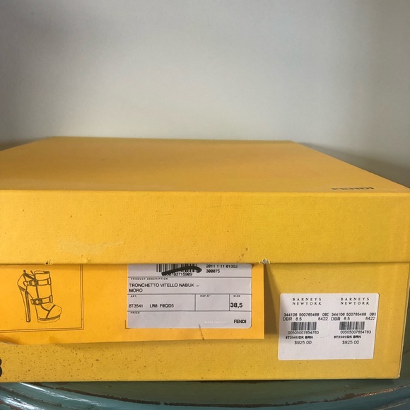 Fendi suede booties with box - Picture 2 of 11